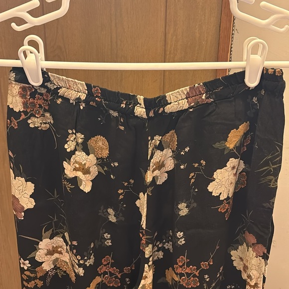 Mango like new with pockets wide leg pants - Picture 6 of 7